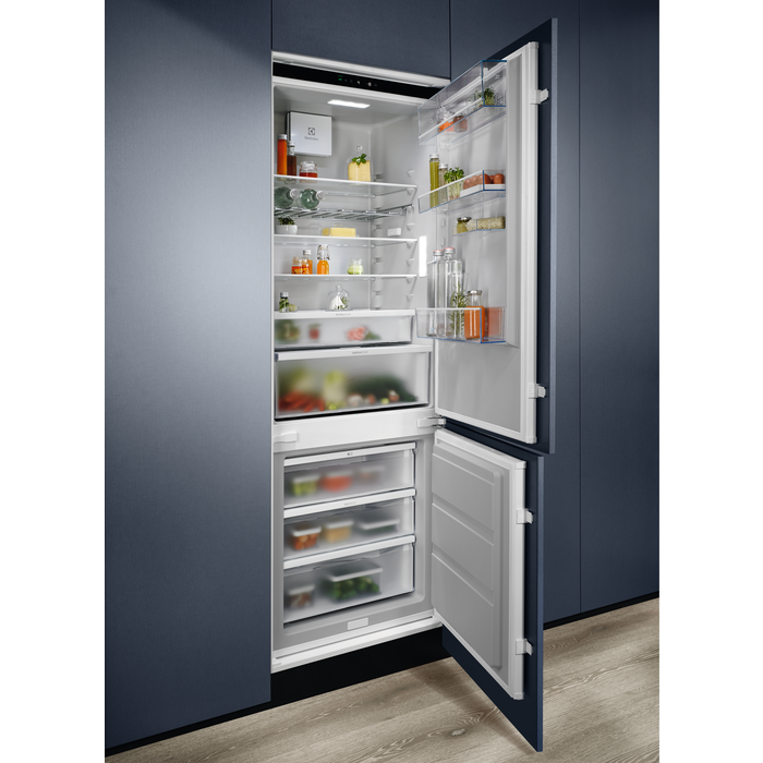 Electrolux - Inbouw koel-vriescombinatie - ENG7TE75S
